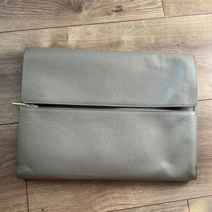 Cuyana Tech Carryall 13 inch Stone Pebbled Leather